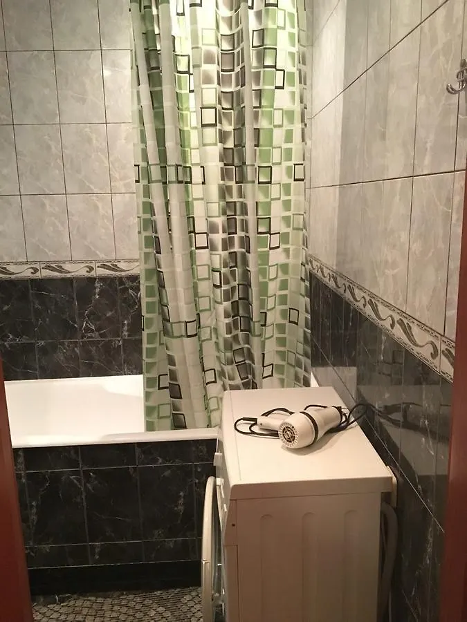 Kvartira Posutochno Vozle Metro Levoberezhnaya كييف أوكرانيا