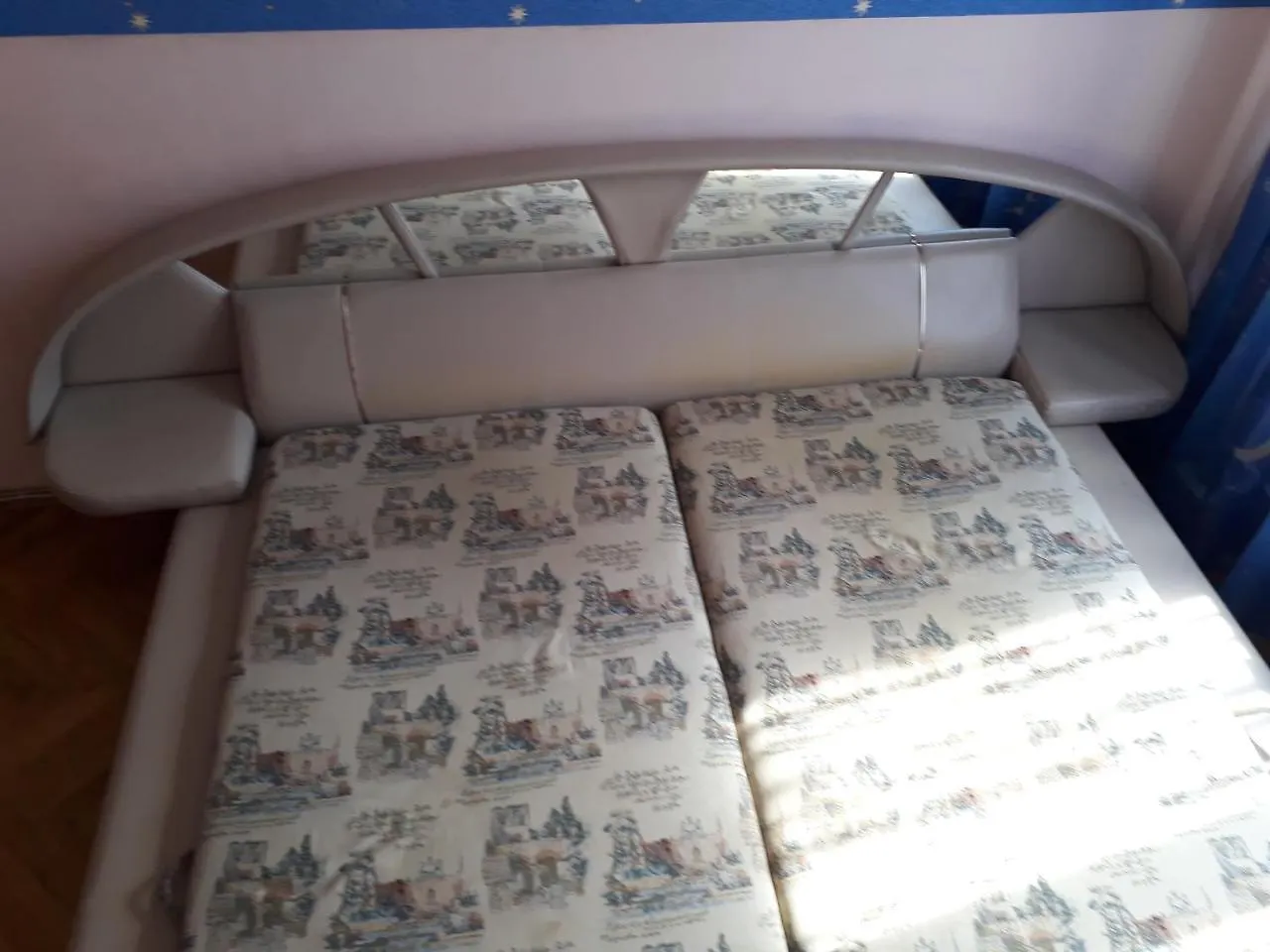 Apartment Kvartira Posutochno Vozle Metro Levoberezhnaya Kyiv